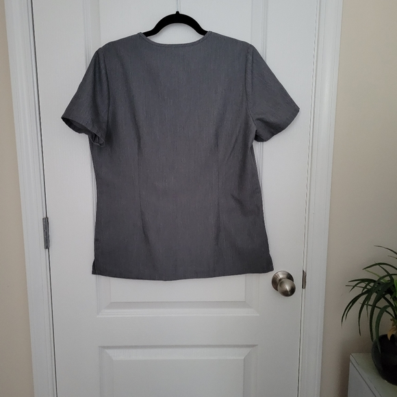 SOLD FIGS Graphite Scrub Set Medium - Picture 3 of 5